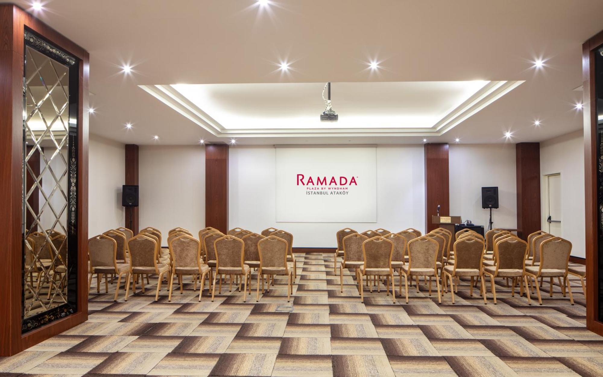 Отель Ramada Plaza By Wyndham Istanbul Atakoy Экстерьер фото