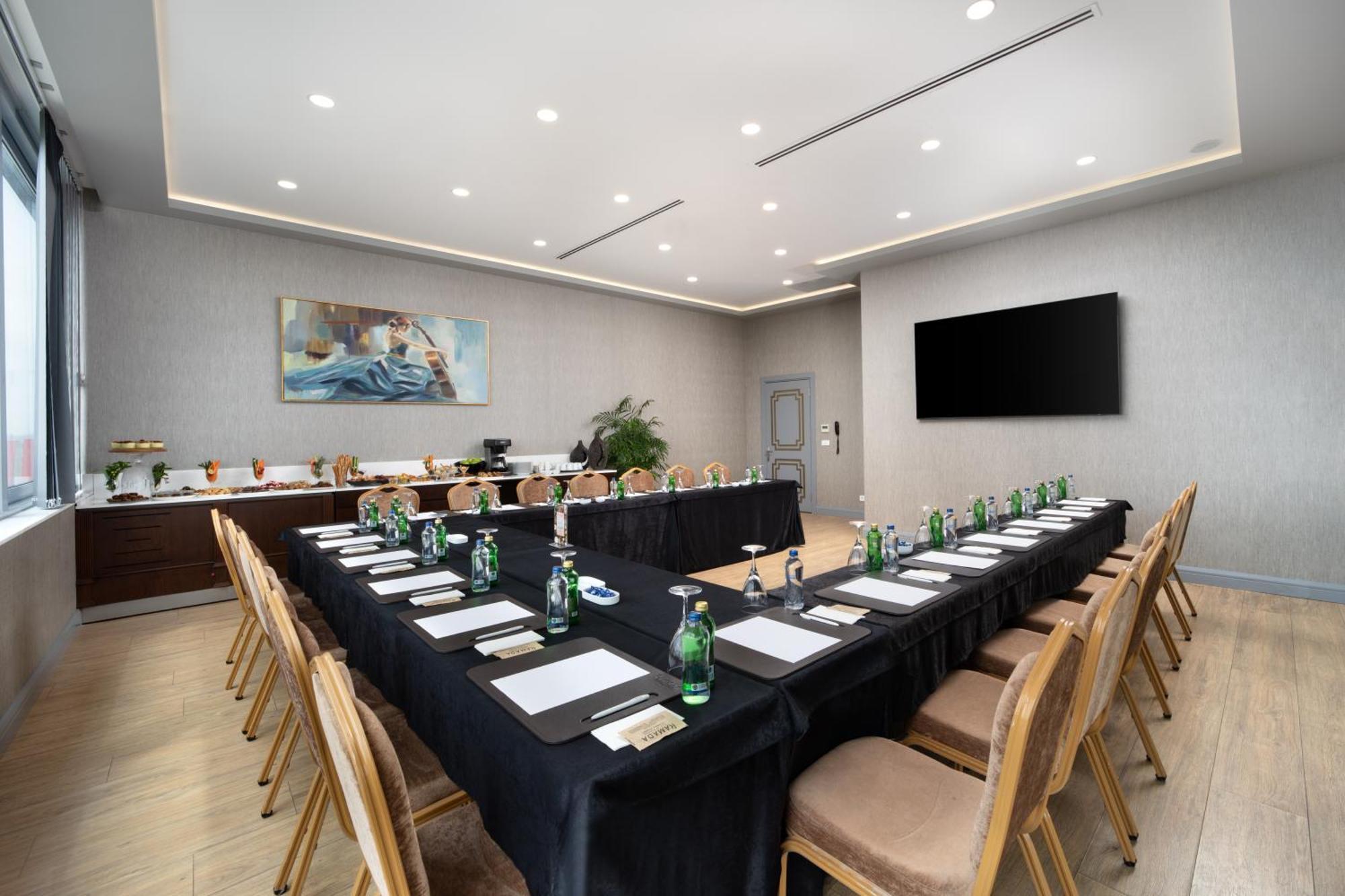 Отель Ramada Plaza By Wyndham Istanbul Atakoy Экстерьер фото