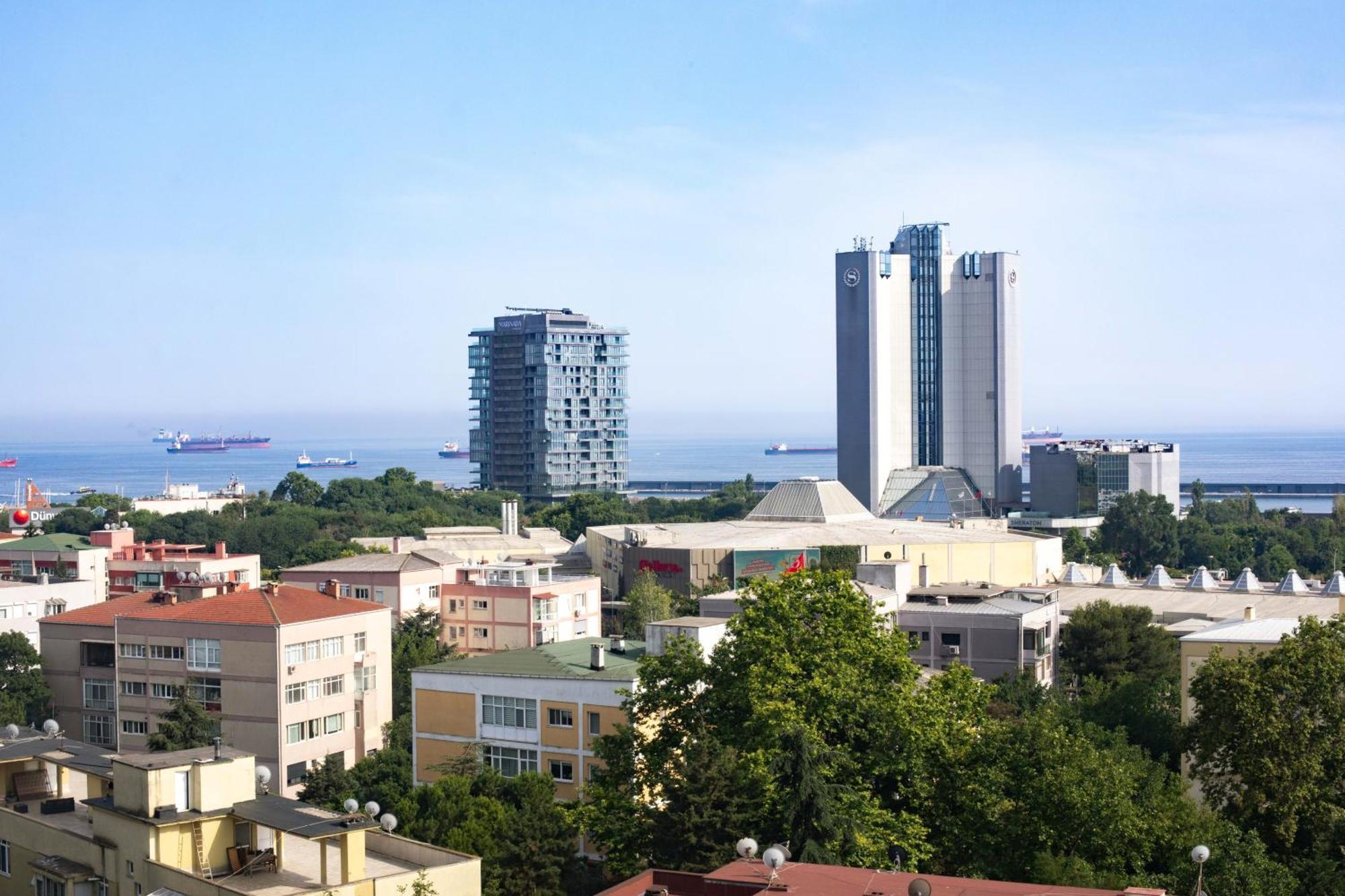 Отель Ramada Plaza By Wyndham Istanbul Atakoy Экстерьер фото