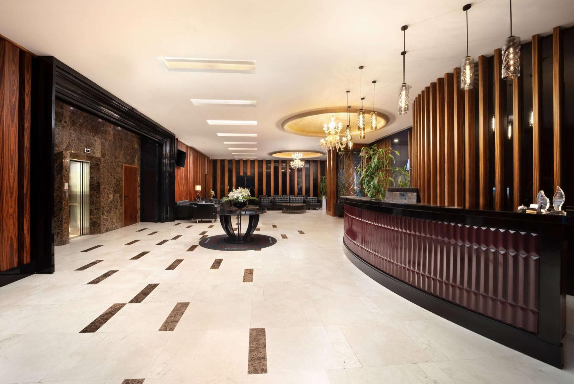 Отель Ramada Plaza By Wyndham Istanbul Atakoy Экстерьер фото